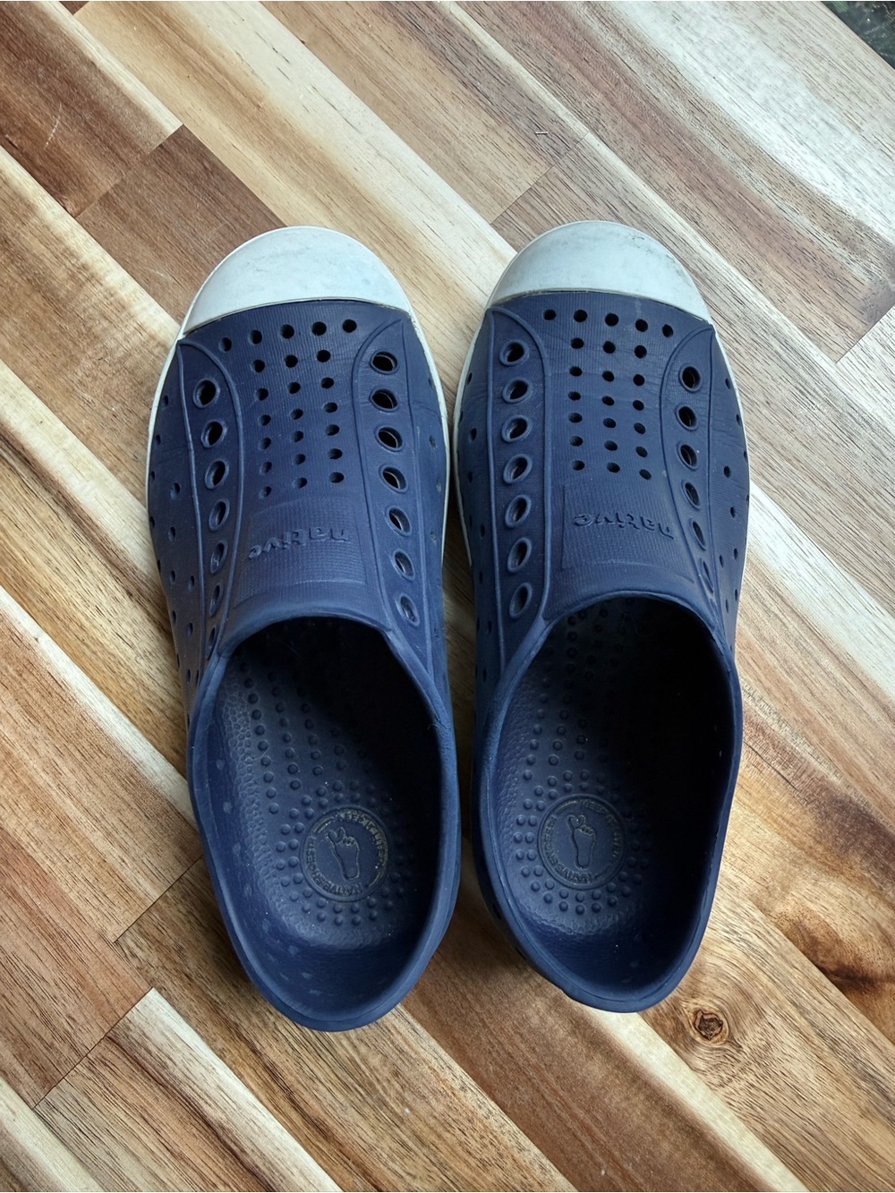 Natives Jefferson Slip-on kids shoes size 11
